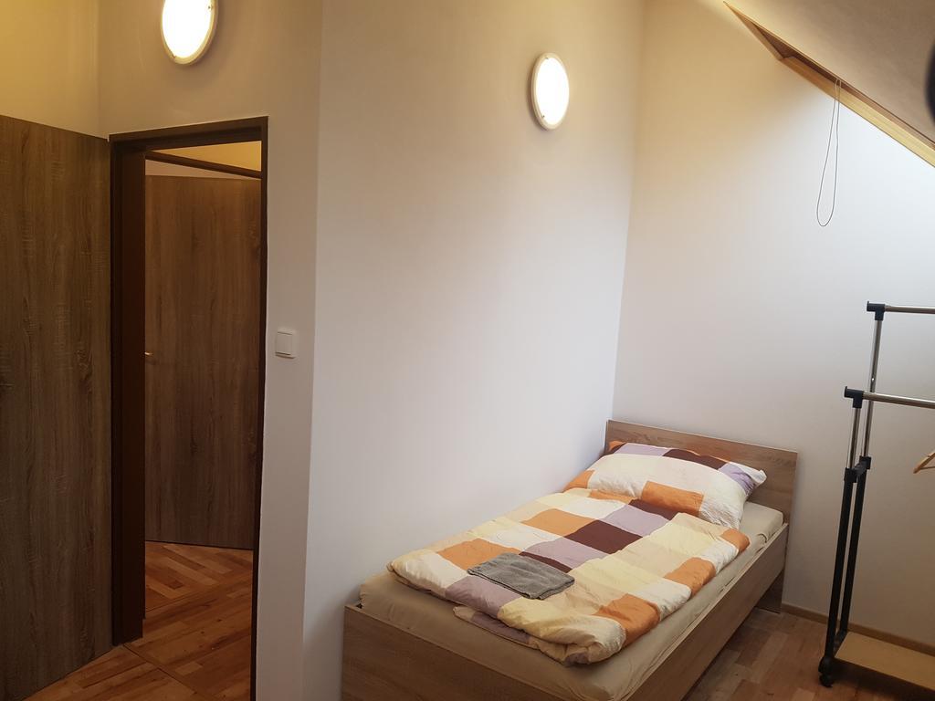 Ubytovani Zizkova Pacov Hotel Bagian luar foto